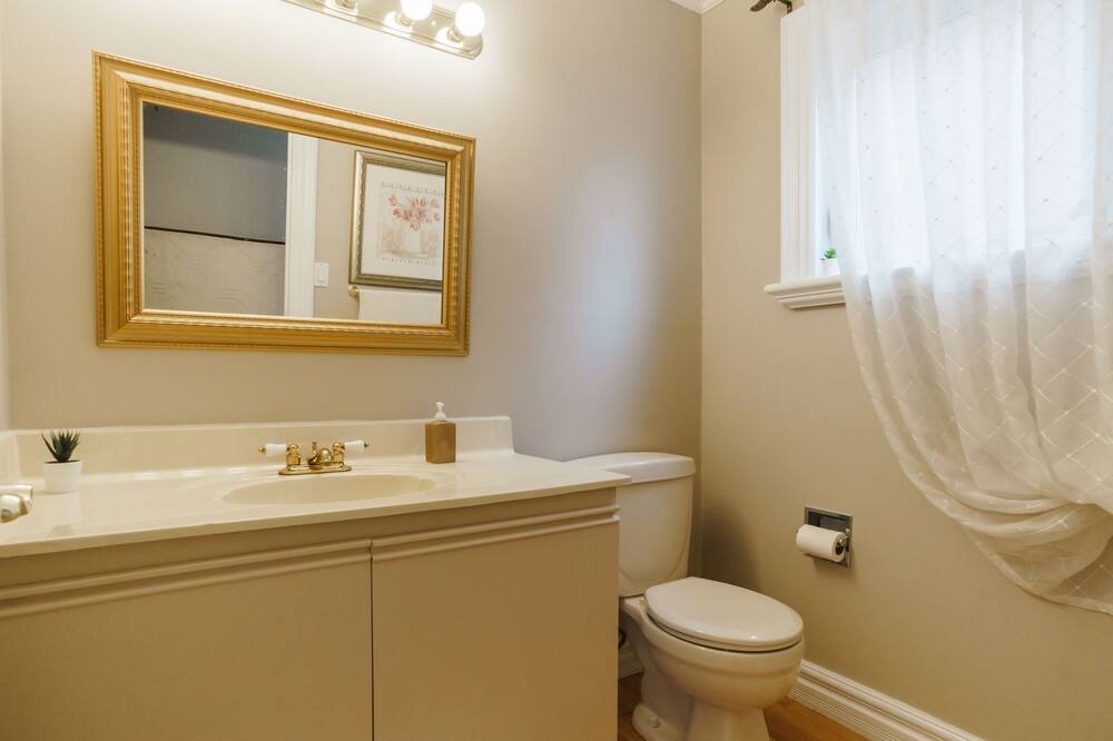 Photo of Bathroom in East Credit