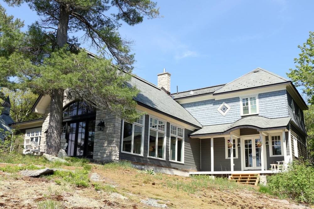 Photo of Others in Rosseau