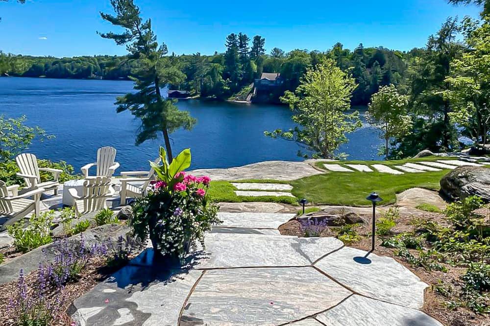 Photo of Others in Rosseau