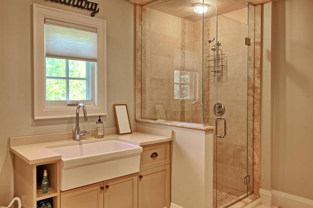 Photo of Bathroom in Rosseau