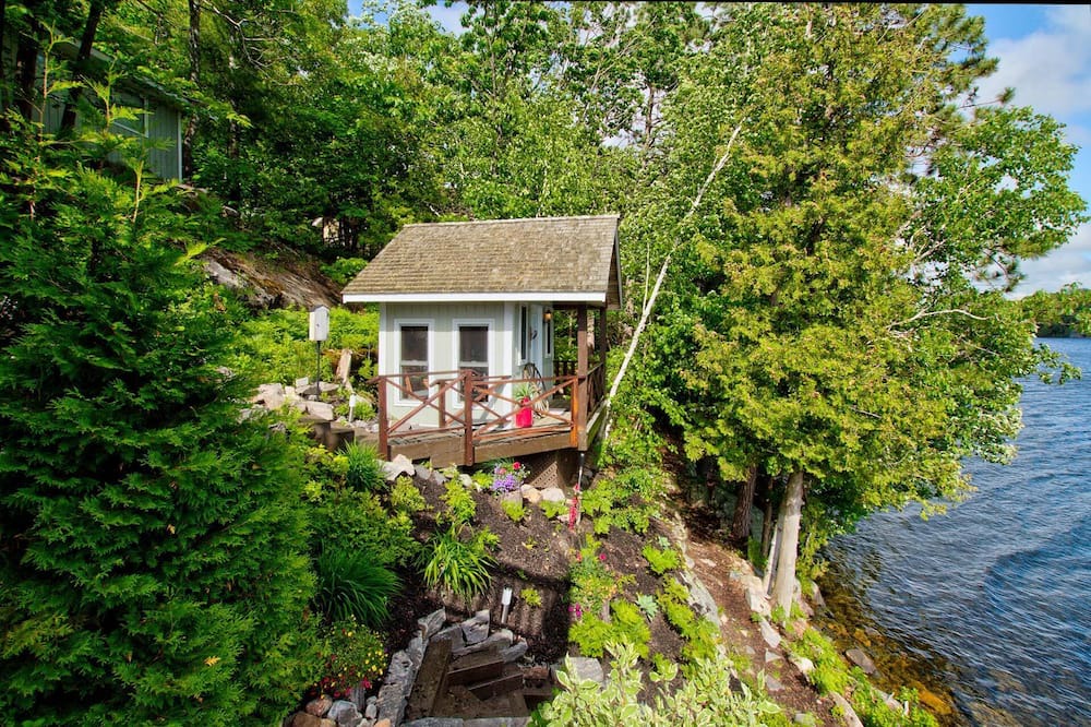 Photo of Others in Rosseau