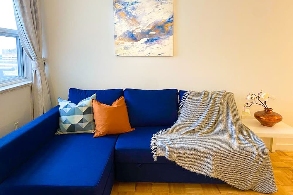 Photo of Livingroom in Flemingdon Park