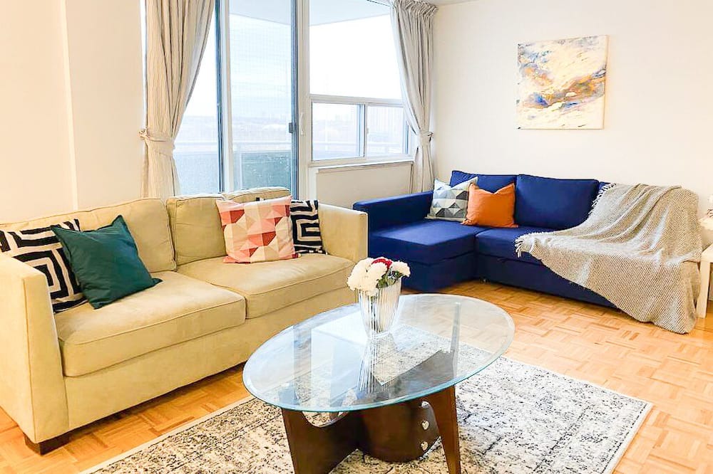 Photo of Livingroom in Flemingdon Park
