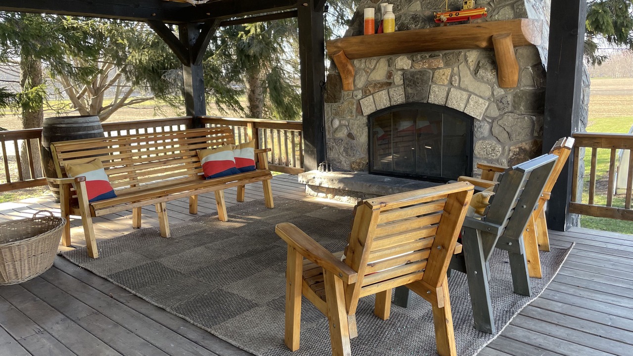 Photo of Patio Balcony in Port Colborne
