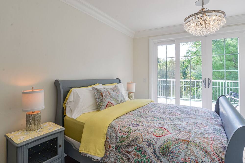 Photo of Bedroom in Rosseau