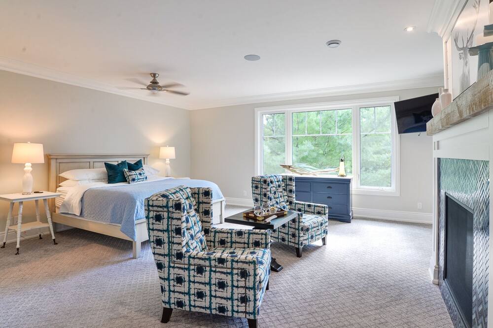 Photo of Bedroom in Rosseau