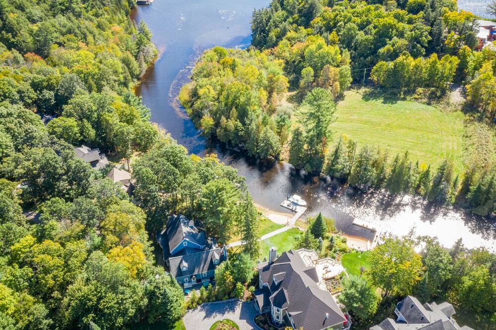 Photo of Others in Rosseau