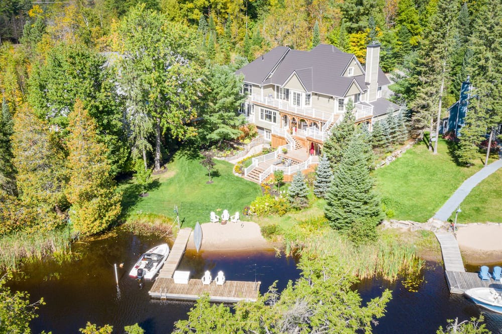 Photo of Outdoor in Rosseau