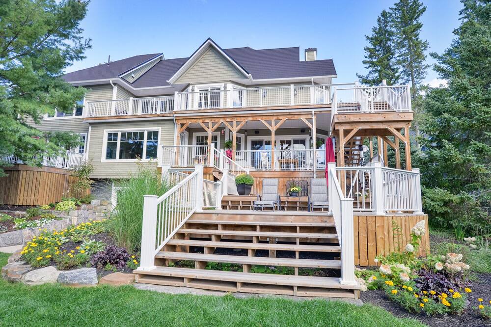 Photo of Outdoor in Rosseau