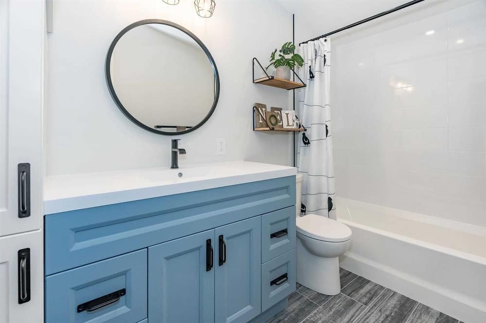 Photo of Bathroom in Cumberland Beach