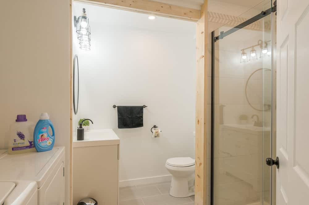 Photo of Bathroom in Havelock-Belmont-Methuen