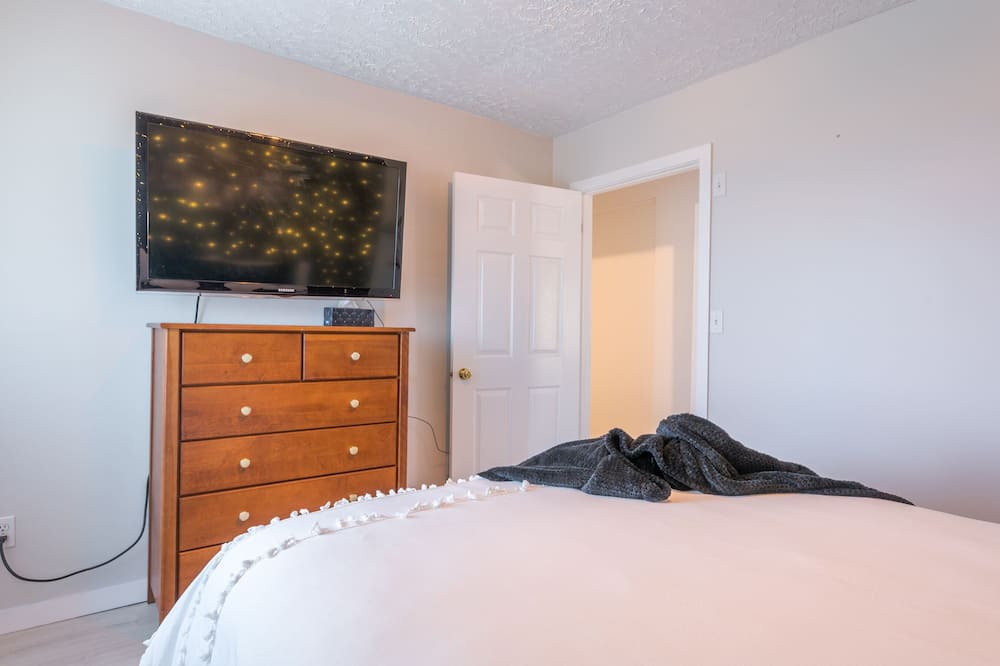 Photo of Bedroom in Havelock-Belmont-Methuen