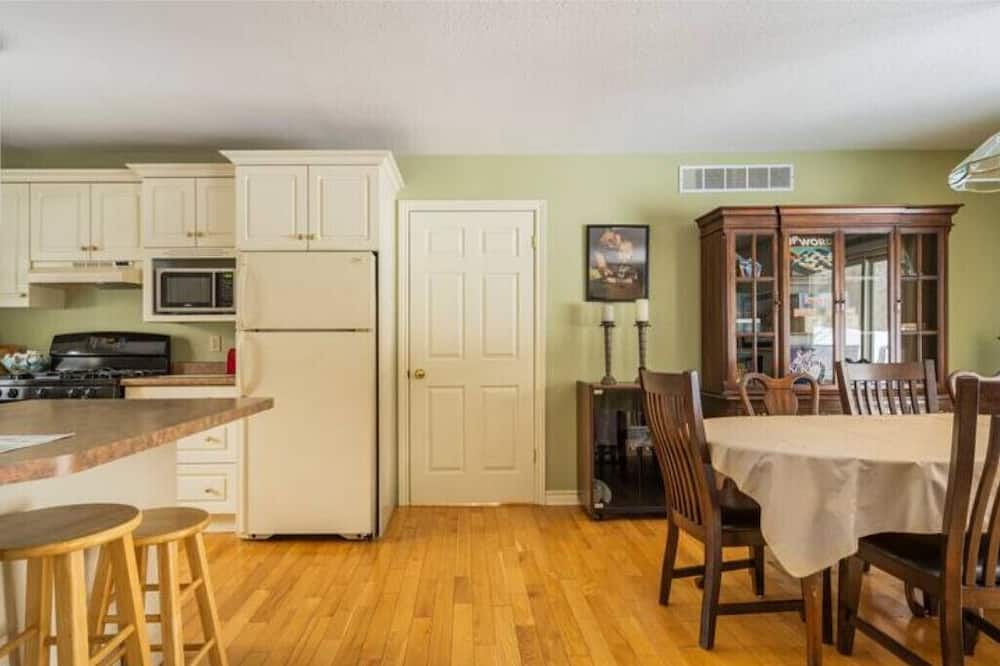 Photo of Kitchen in Pelham