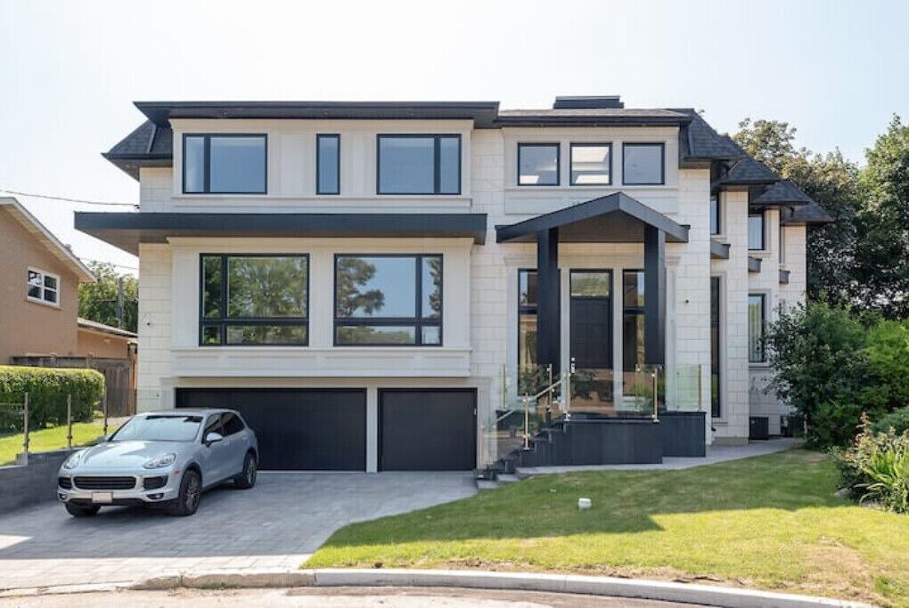 Photo of Outdoor in Newtonbrook