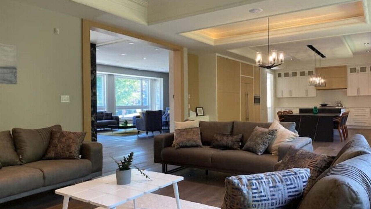 Photo of Livingroom in Newtonbrook
