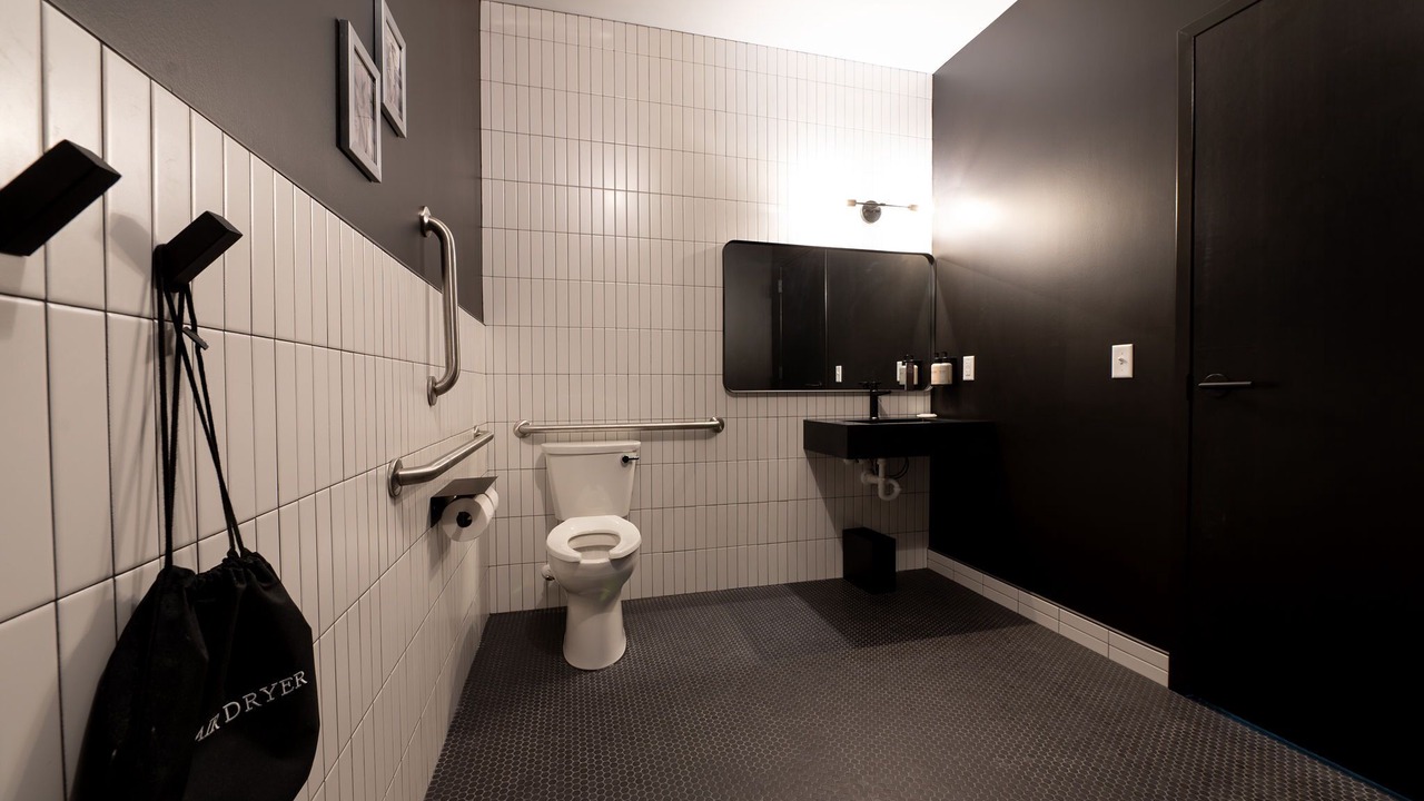 Photo of Bathroom in City Center