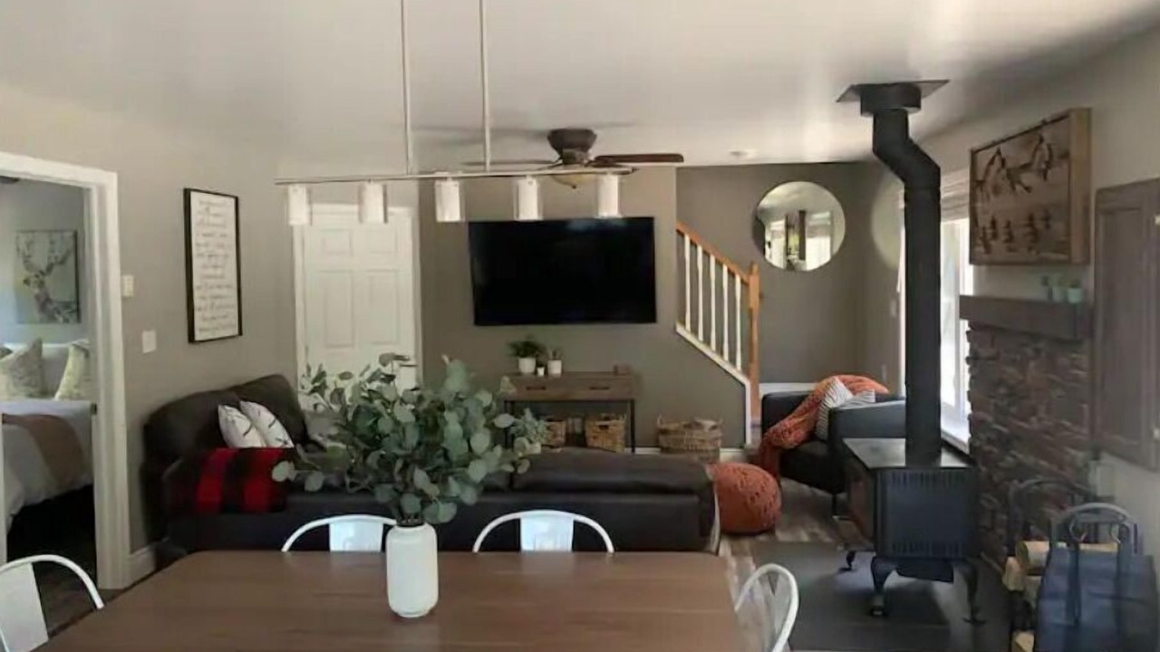 Photo of Livingroom in Algoma District