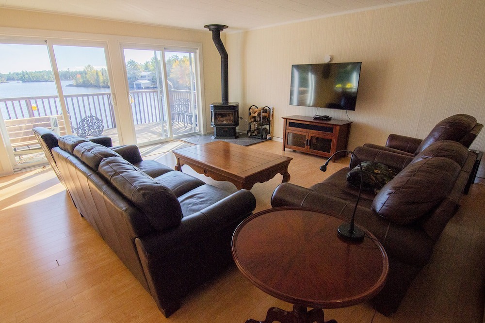 Photo of Livingroom in St. Charles