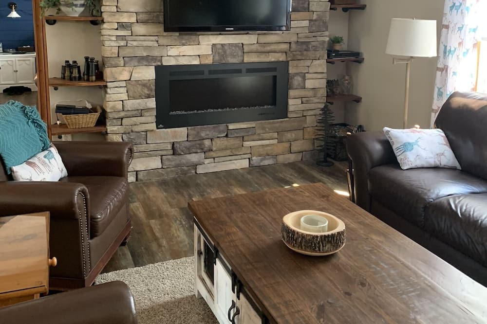 Photo of Livingroom in Dysart et al