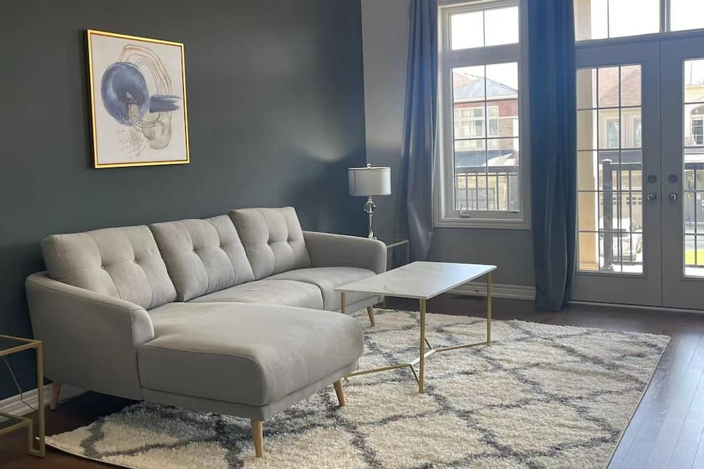 Photo of Livingroom in York Regional Municipality