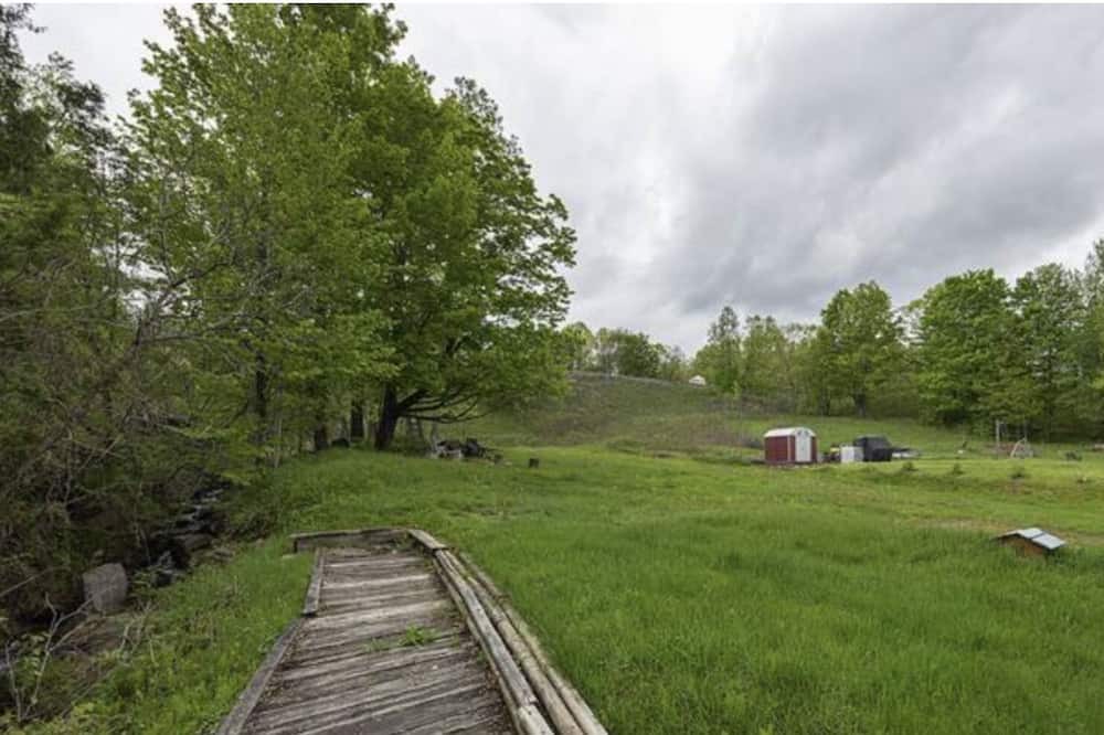 Photo of Outdoor in Central Frontenac