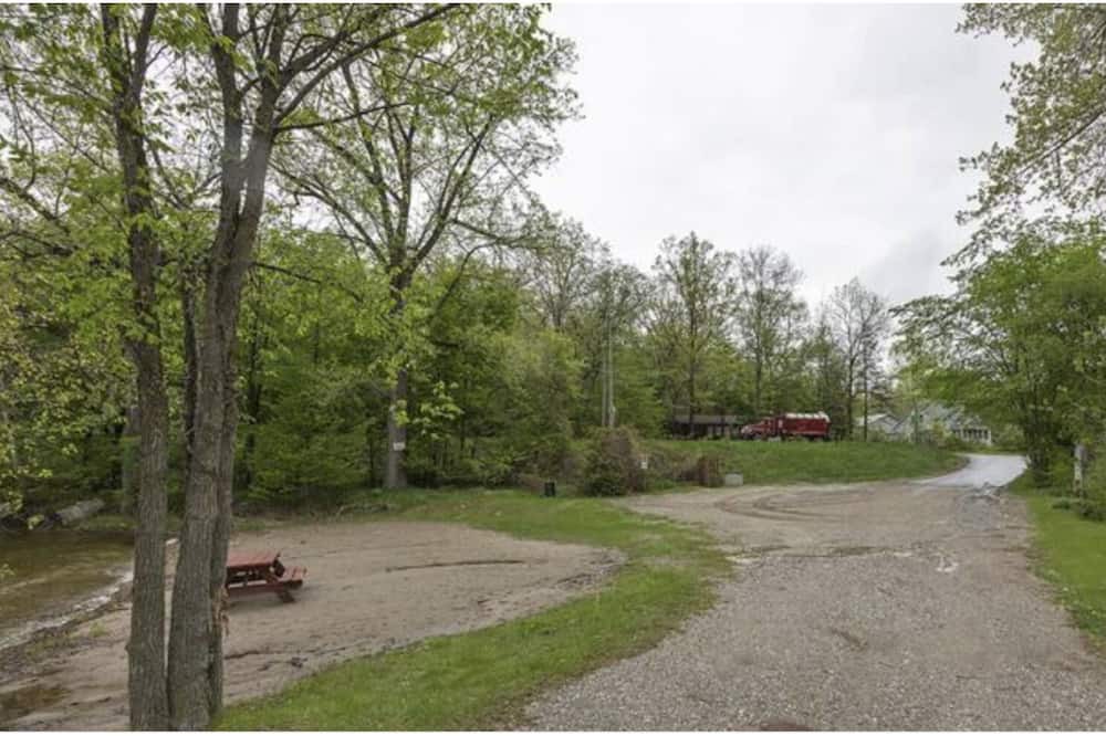 Photo of Outdoor in Central Frontenac
