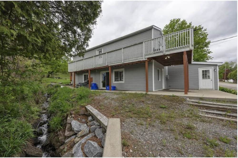 Photo of Outdoor in Central Frontenac