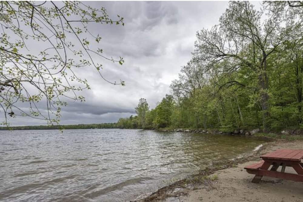 Photo of Outdoor in Central Frontenac