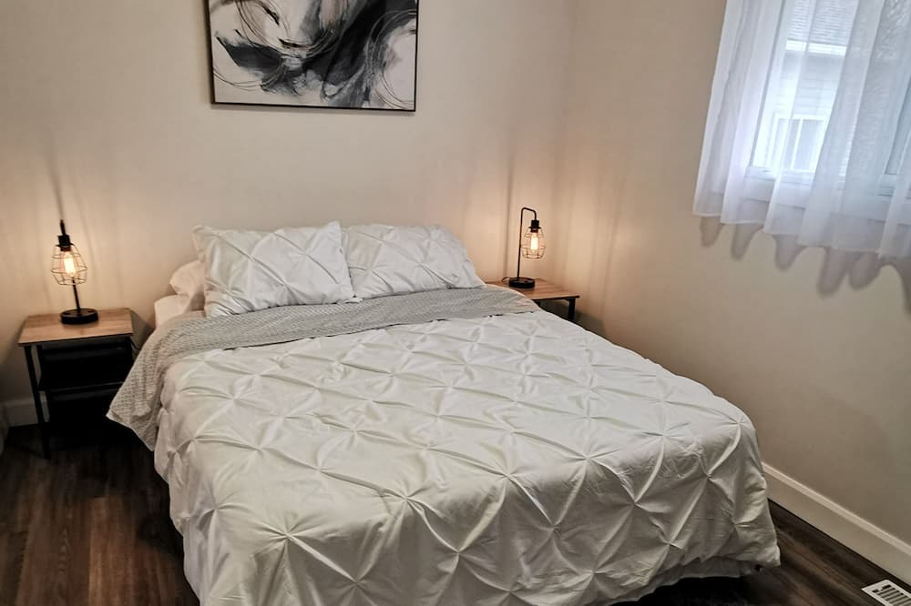 Photo of Bedroom in Paisley