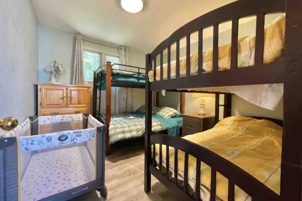 Photo of Bedroom in Arden