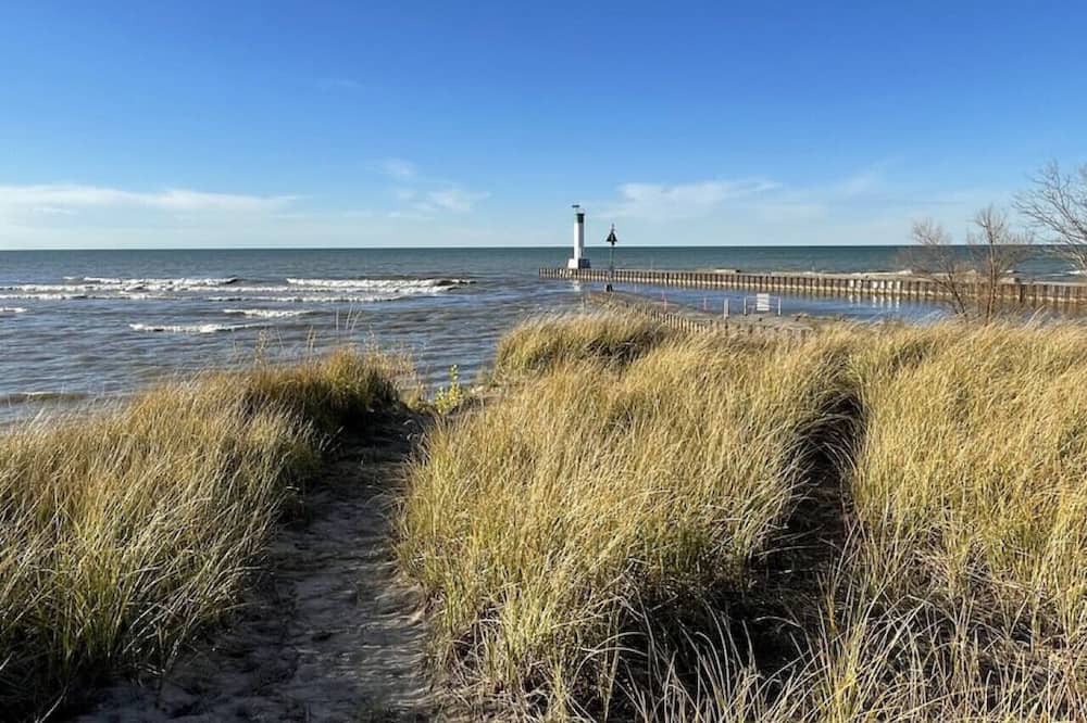 Photo of Others in Grand Bend