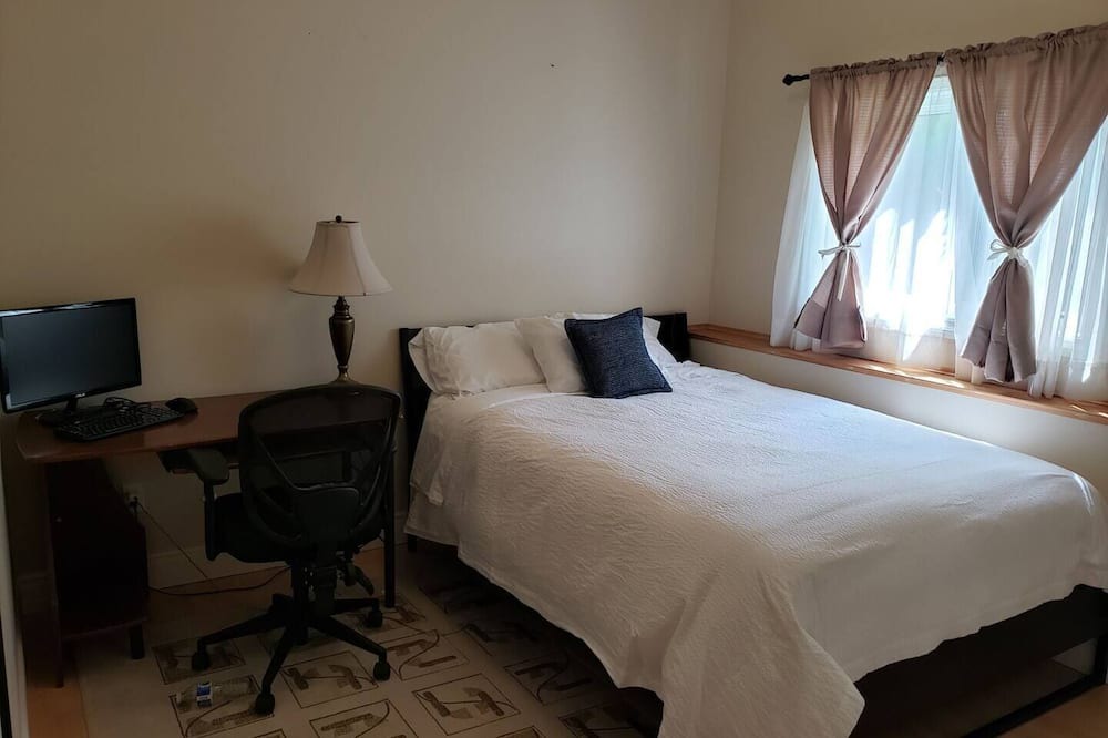 Photo of Bedroom in Otonabee-South Monaghan