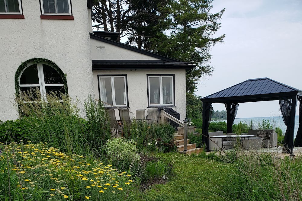 Photo of Outdoor in Cobourg