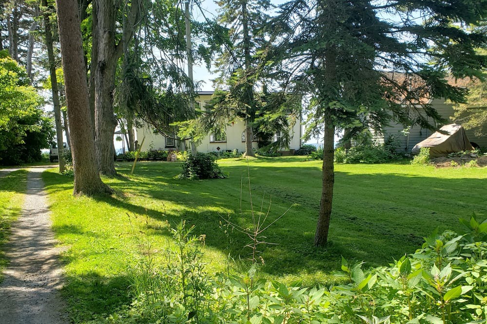 Photo of Outdoor in Cobourg