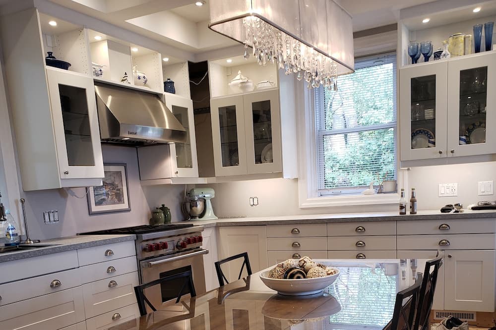 Photo of Kitchen in Cobourg