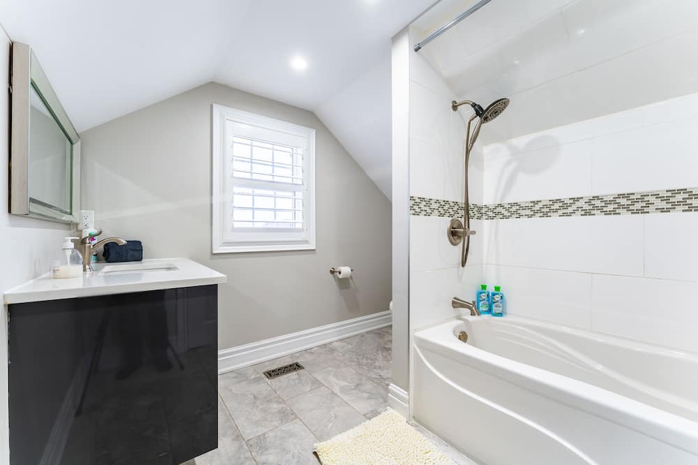 Photo of Bathroom in Winona