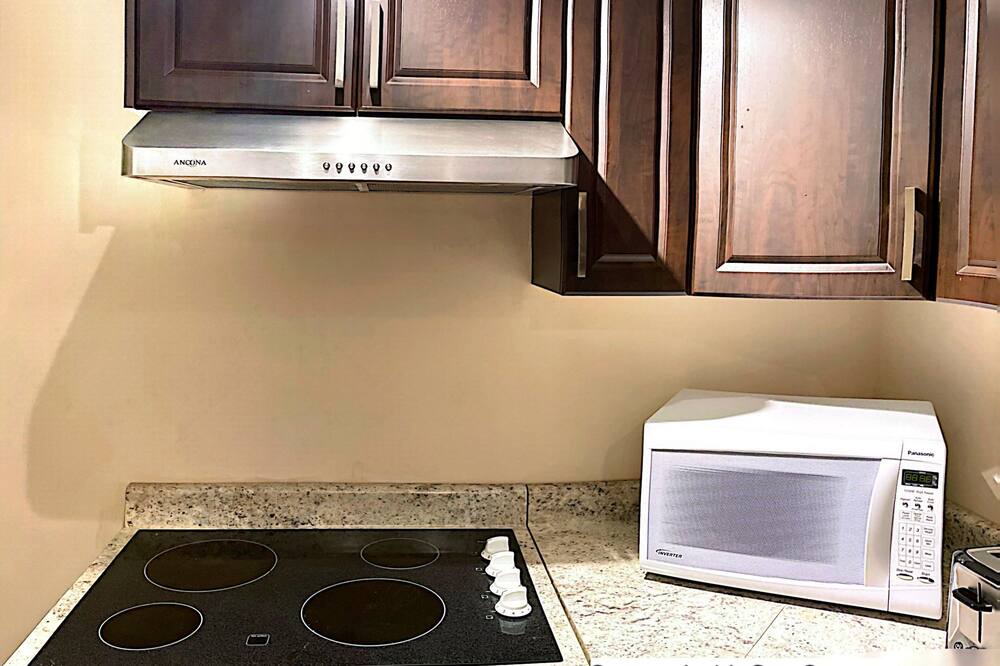 Photo of Kitchen in Churchill Meadows
