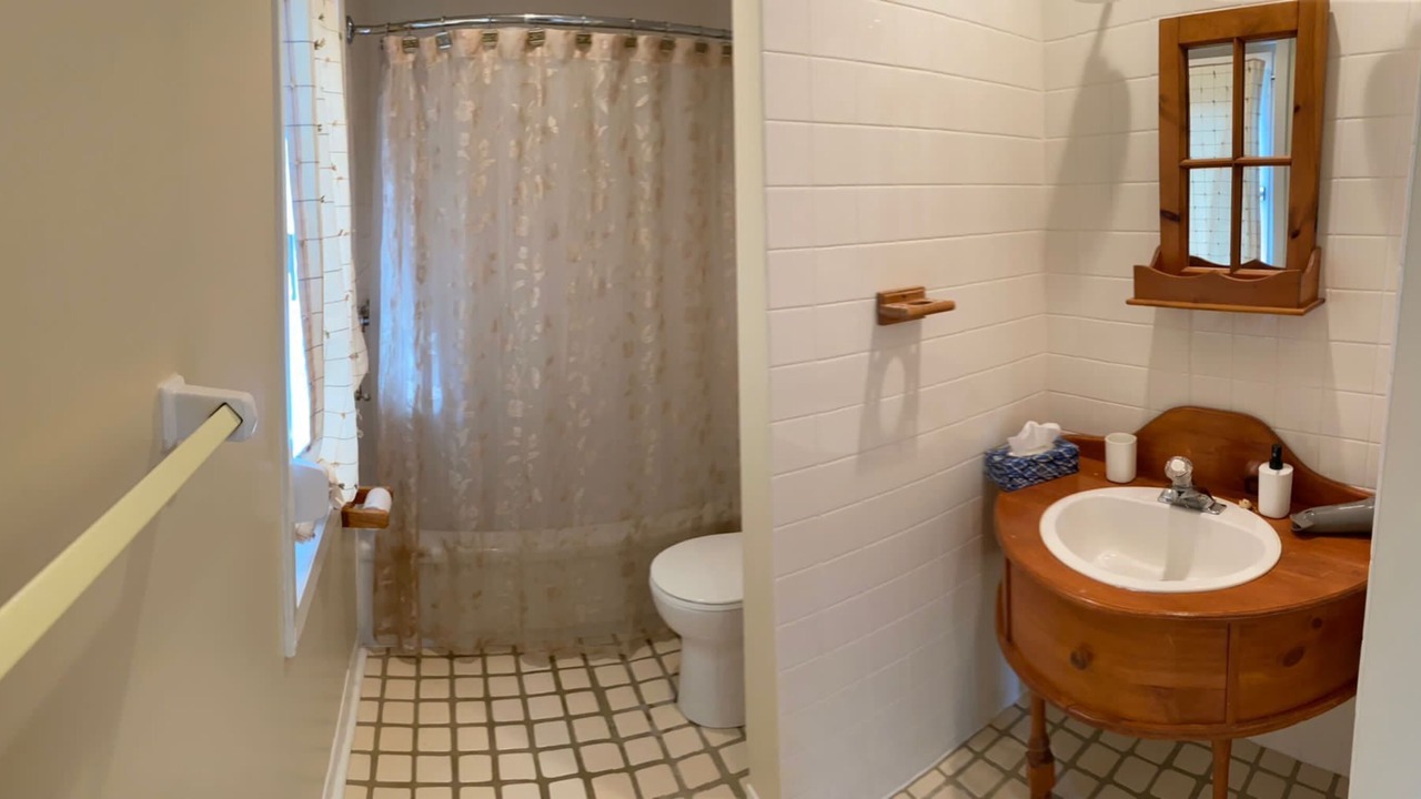 Photo of Bathroom in Lagoon City