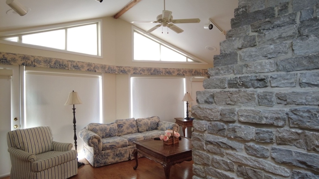 Photo of Livingroom in Lagoon City