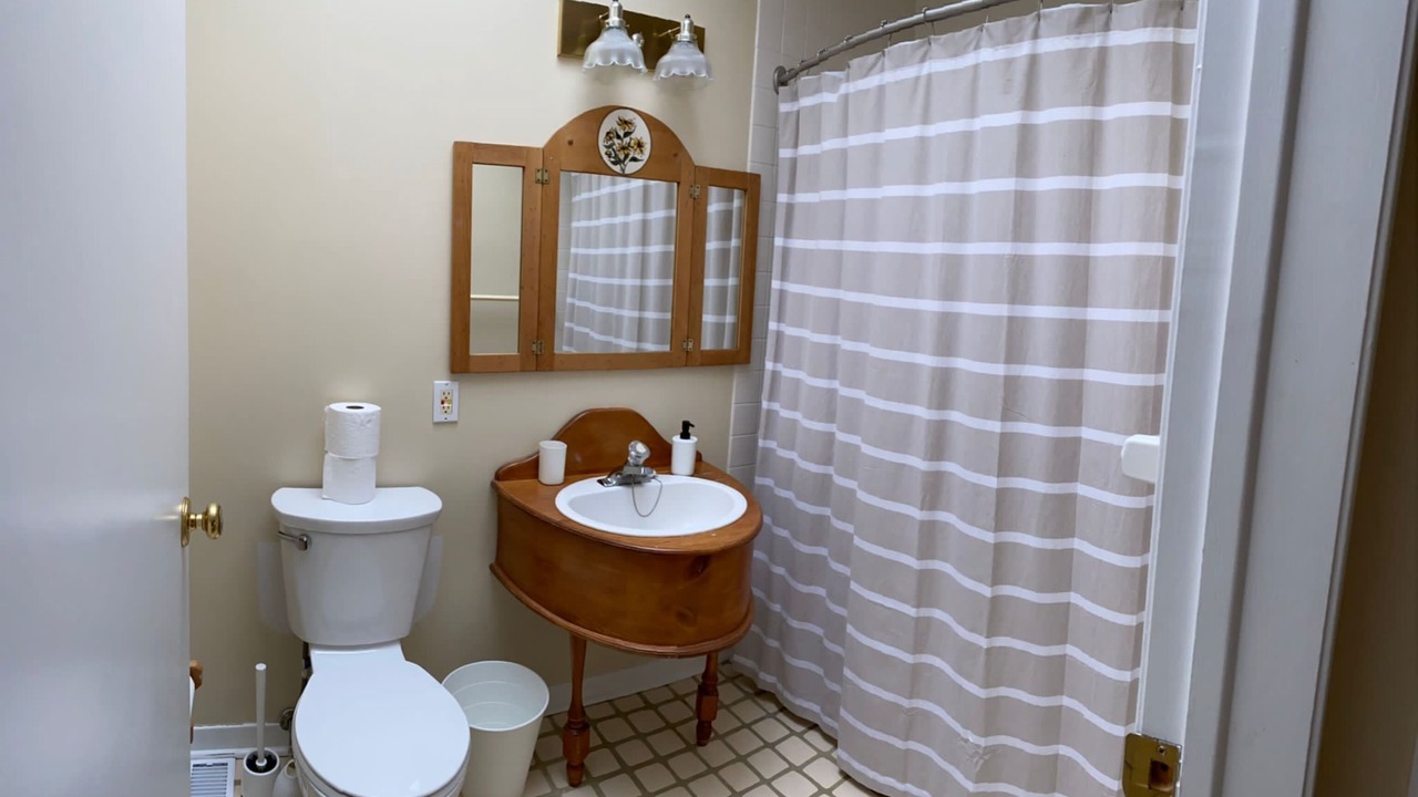 Photo of Bathroom in Lagoon City