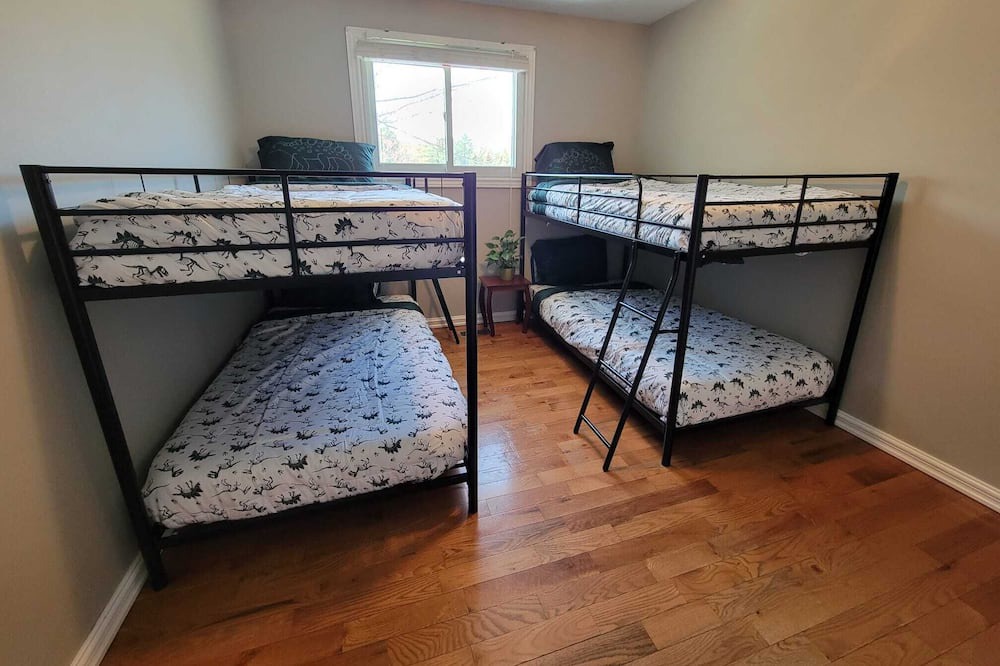 Photo of Bedroom in Washago