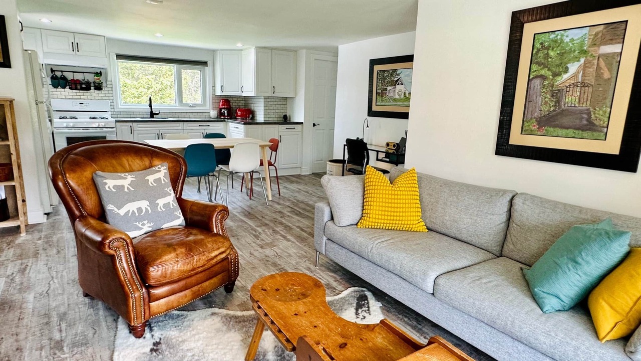 Photo of Livingroom in Port Stanley
