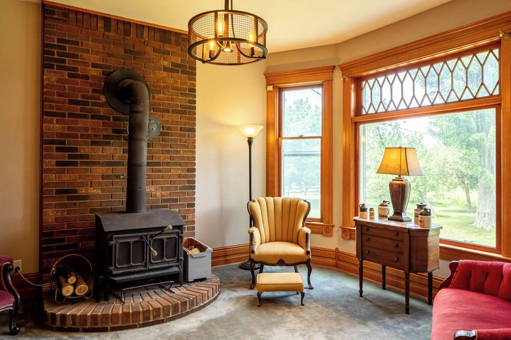 Photo of Livingroom in Lakeshore