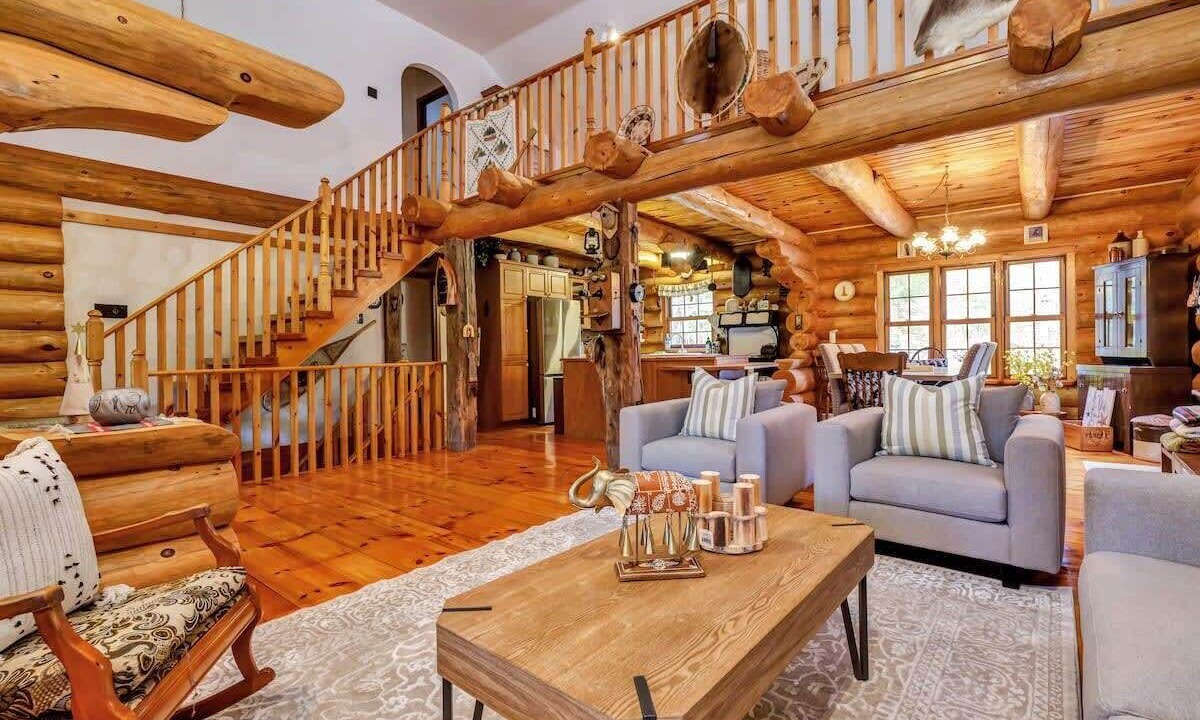 Photo of Livingroom in Lyndhurst