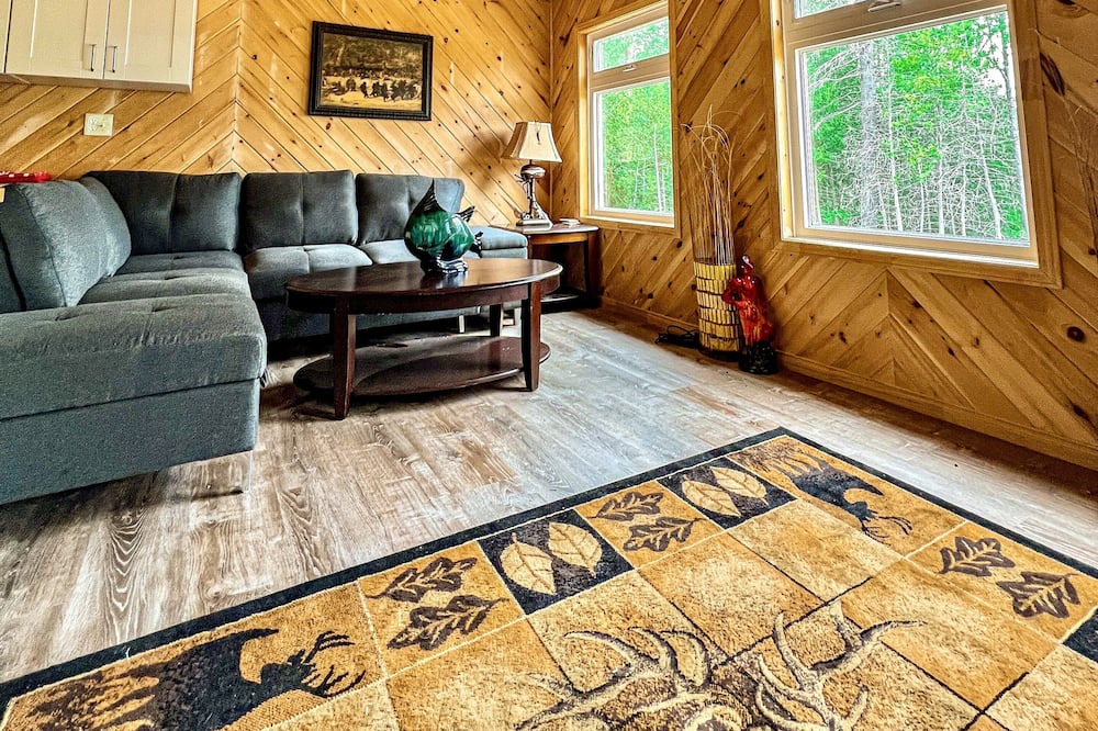 Photo of Livingroom in River Valley