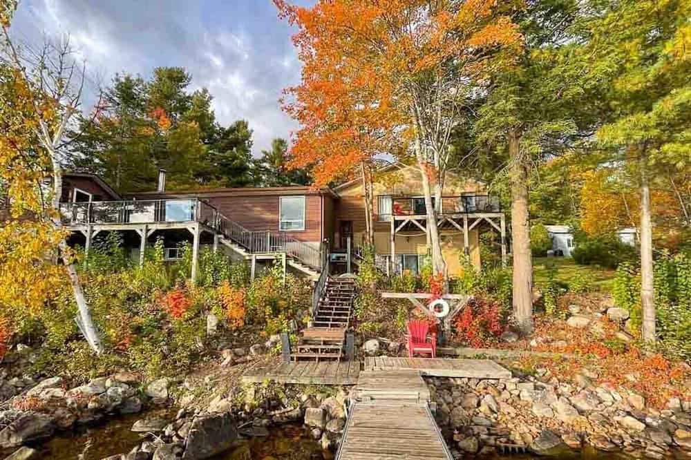 Photo of Outdoor in Addington Highlands