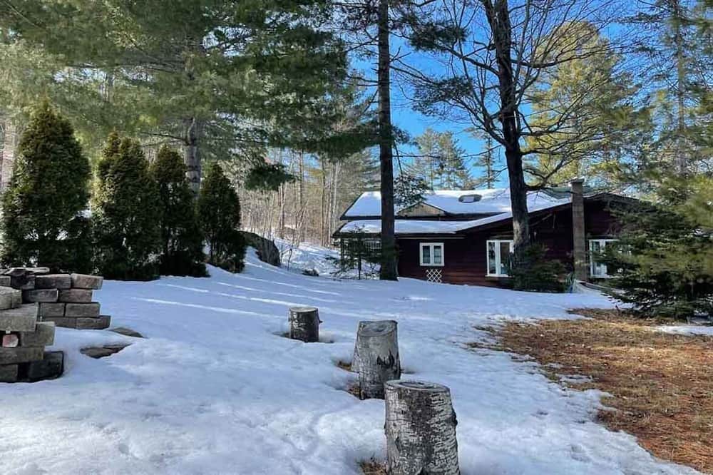 Photo of Outdoor in Addington Highlands