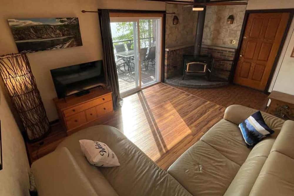 Photo of Bedroom in Addington Highlands