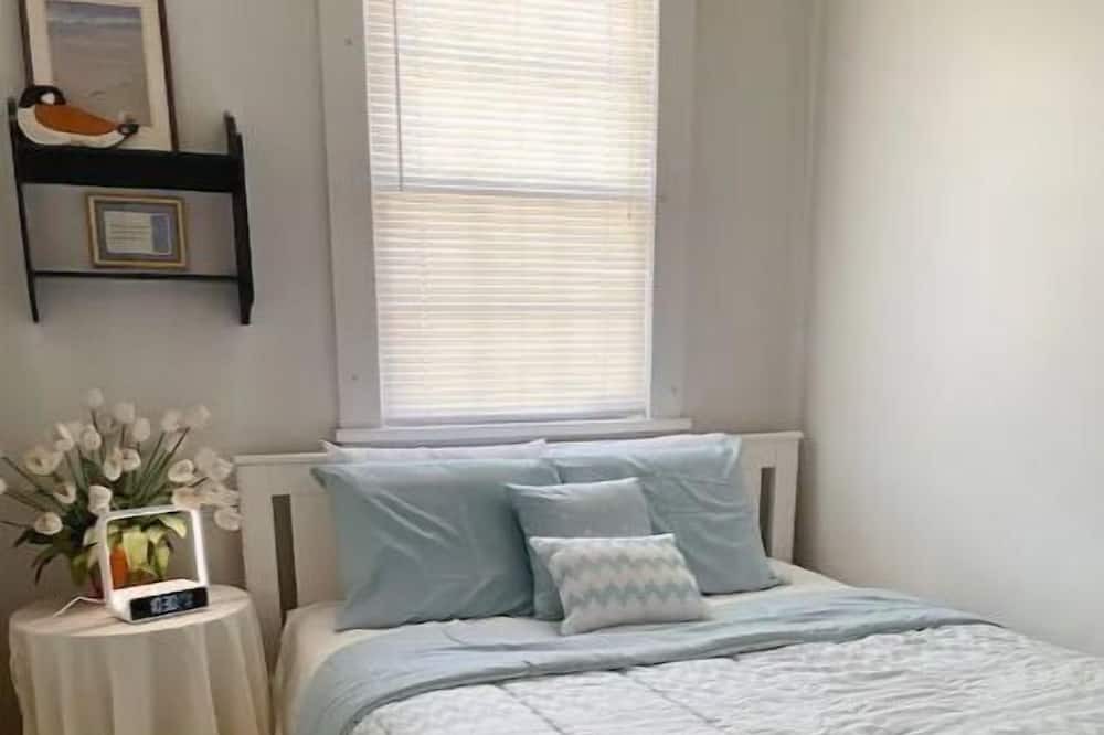 Photo of Bedroom in Wainfleet