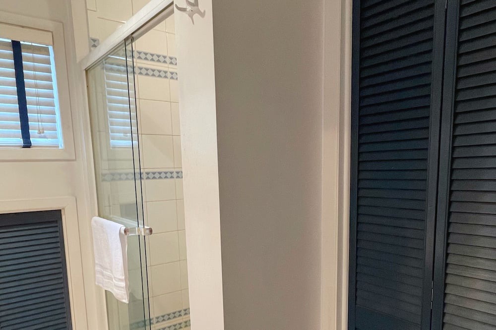 Photo of Bathroom in Wainfleet